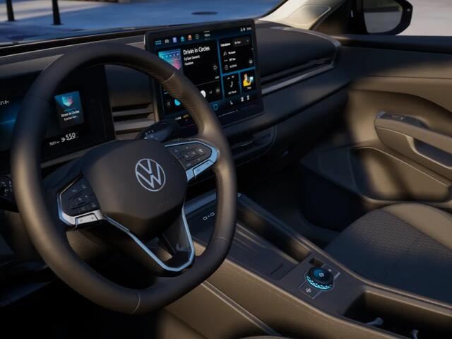 Volkswagen T-Roc Style First Edition 1.5 eTSI 116 PK 7 versn. DSG · Achteruitrijcamera · Electrische Achterklep · Trekhaak ·