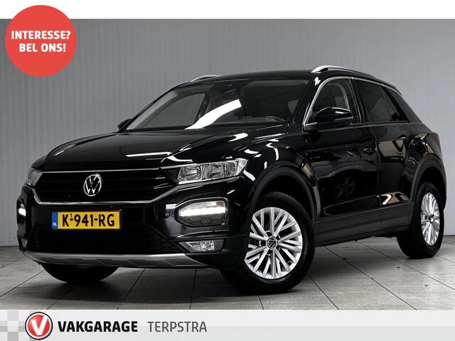 Volkswagen T-Roc 1.5 TSI Style Business /150PK! /Lane Assist! /Apple + Android /DAB+! /Navi /Airco /Adaptief Cruise /Elek. pakket /Bluetooth /Regensensor /16"LMV /Extra getint glas /LED Dagrijverl. /Dakrails /PDC V+A!