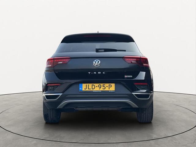 Volkswagen T-Roc 2.0 TSI 190PK 4Motion R-Line Pano Virtual Dode-hoek Beats