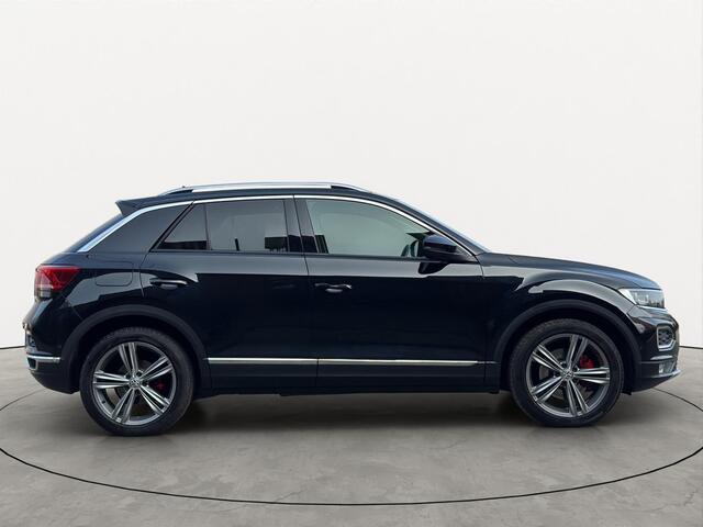 Volkswagen T-Roc 2.0 TSI 190PK 4Motion R-Line Pano Virtual Dode-hoek Beats
