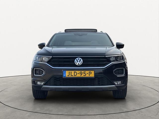 Volkswagen T-Roc 2.0 TSI 190PK 4Motion R-Line Pano Virtual Dode-hoek Beats