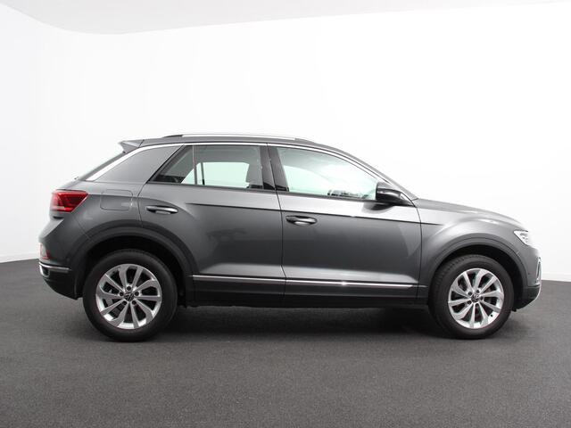Volkswagen T-Roc 1.5 TSI 150pk DSG Style Plus | Navigatie | Apple Carplay/Android Auto | Parkeersensoren | Camera | Adaptive Cruise Control | Blind Spot Assist | Stoel- en stuurverwarming | Elektrische achterklep | Ledverlichting | Climate Control