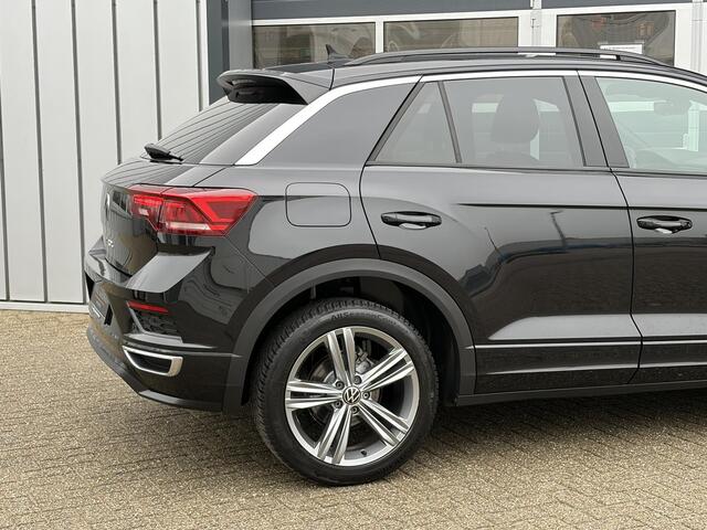 Volkswagen T-Roc 1.5 TSI Sport R-Line | Virtual | Camera | Climate | CarPlay | Dode hoek |