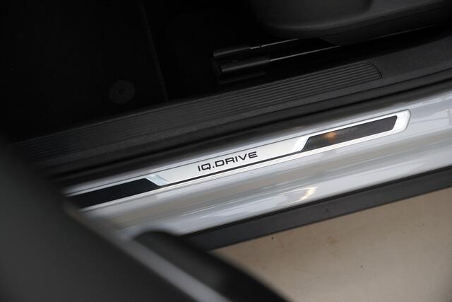 Volkswagen T-Roc 1.5TSI/150pk IQ.Drive DSG|2019|Trekhaak|Panoramadak|El.achterklep|PDC+Assist|Blindspot|Clima|Cruise+ACC|Navi