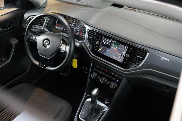 Volkswagen T-Roc 1.5TSI/150pk IQ.Drive DSG|2019|Trekhaak|Panoramadak|El.achterklep|PDC+Assist|Blindspot|Clima|Cruise+ACC|Navi