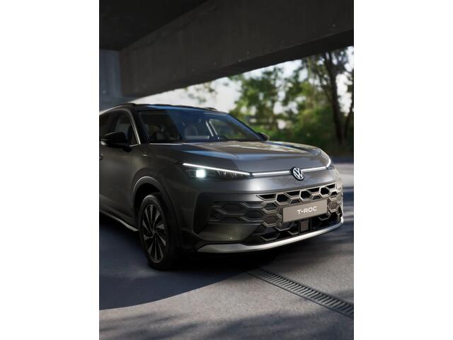 Volkswagen T-Roc 1.5 eTSI 116 7DSG Life First Edition | 'App-Connect' draadloze smartphone integratie | Automatische afstandsregeling (Adaptive Cruise Control) | Buitenspiegels elektrisch instel-, verwarm- en inklapbaar