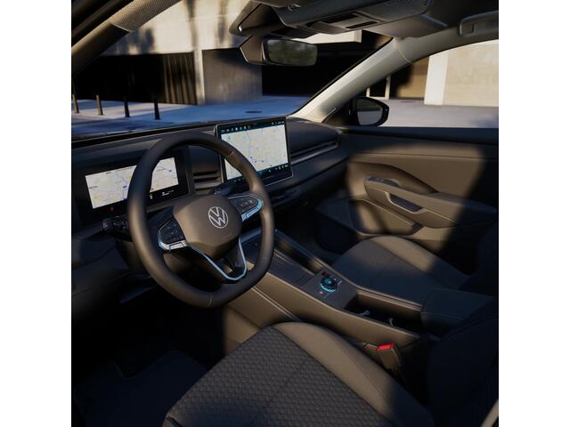 Volkswagen T-Roc 1.5 eTSI 116 7DSG Life First Edition | 'App-Connect' draadloze smartphone integratie | Automatische afstandsregeling (Adaptive Cruise Control) | Buitenspiegels elektrisch instel-, verwarm- en inklapbaar