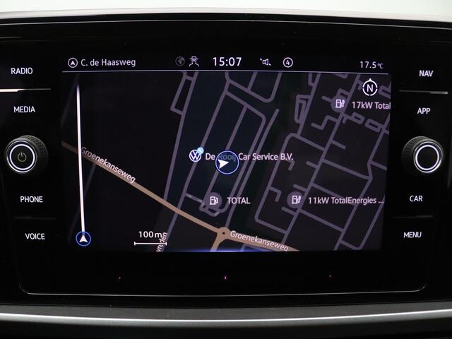 Volkswagen T-Roc 1.5 TSI Life Business Camera | Adapt. Cruise | Navi | Parkeersens. v+a