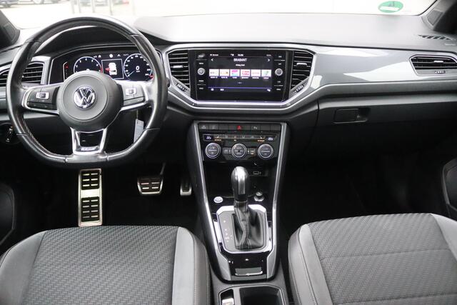 Volkswagen T-Roc 1.5 TSI 150PK Automaat Sport Business R Pano-dak/Trekhaak/Elektr.-klep/Camera/Stoelverwarming