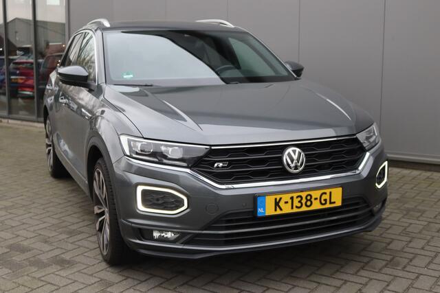 Volkswagen T-Roc 1.5 TSI 150PK Automaat Sport Business R Pano-dak/Trekhaak/Elektr.-klep/Camera/Stoelverwarming
