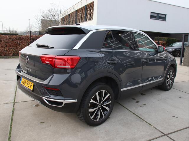 Volkswagen T-Roc 1.0 TSI Style Business Beats, FULL LED, Stoel- & Stuurvw. Prijspakker!