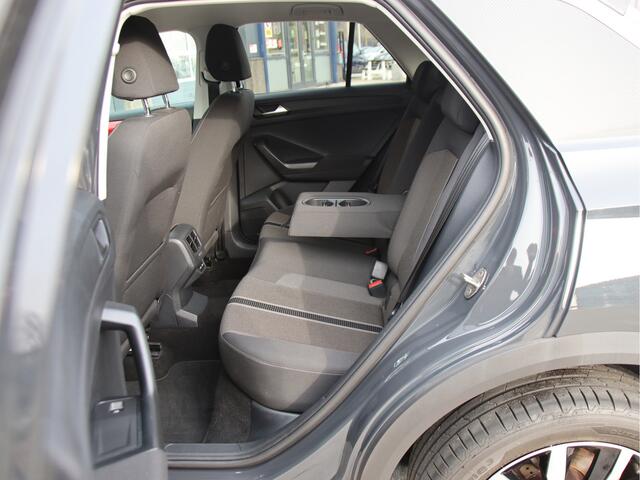 Volkswagen T-Roc 1.0 TSI Style Business Beats, FULL LED, Stoel- & Stuurvw. Prijspakker!