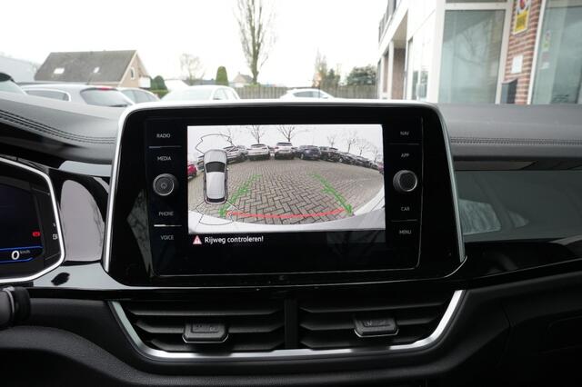 Volkswagen T-Roc 1.5 TSI R-LINE/ALL IN PRIJS- NAVI-CARPLAY-