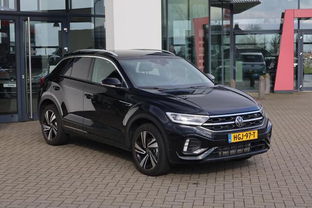 Volkswagen T-Roc 1.5 TSI R-Line 150PK / 110kW Achteruitrijcamera, draadloos Apple Carplay & Android Auto, verwarmbare voorstoelen + stuurwiel, dodehoeksensor (Side Assist), parkeerassistent (Park Assist), volledig digtiaal instrumentenpaneel (Digital Cockpit Pro), full LE