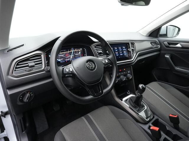 Volkswagen T-Roc 1.0 TSI 115 pk Style | Panoramadak | Adaptive Cruise | Navigatie | Virtual Cockpit | Sportonderstel