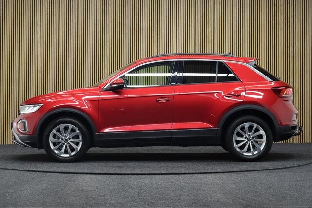 Volkswagen T-Roc 1.0 TSI Life | Adaptive-cruise | Parkeer-assistent | Parkeerhulp | Clima | Maps Navigatie | Full Led | LM Velgen | Apple Carplay & Android Auto