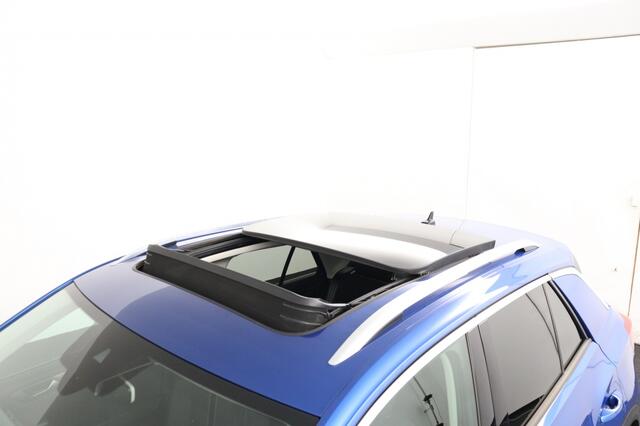 Volkswagen T-Roc 1.0 TSI Style - Panoramadak - Eletrische kofferklep