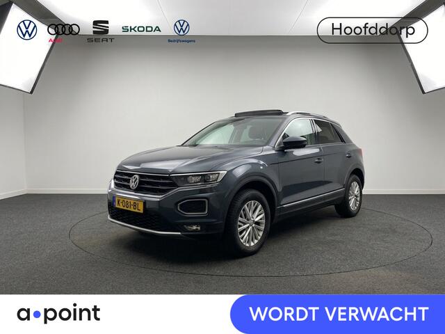 Volkswagen T-Roc 1.5 TSI Style 150 pk | Navigatie | Panoramadak | Trekhaak | Parkeersensoren | Achteruitrijcamera | Voll. digitaal instrumentenpaneel |
