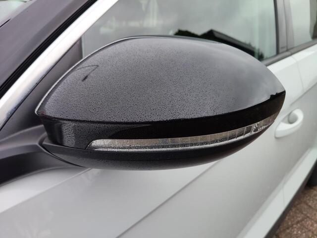 Volkswagen T-Roc 1.0 TSI Life Navi,ACC,Clima,Keyless,Camera