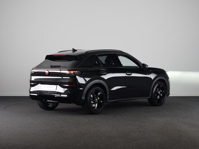 Volkswagen T-Roc R-Line First Edition 1.5 eTSI 110 kW / 150 PK SUV