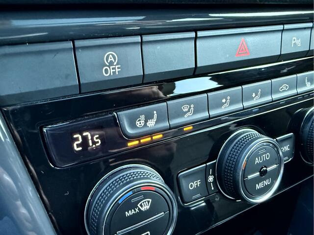 Volkswagen T-Roc 2.0 TSI 4Motion Sport Panoramadak, Leder, Camera