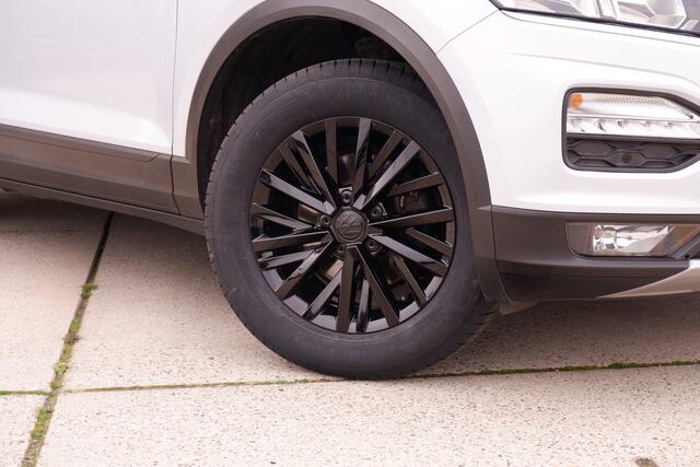 Volkswagen T-Roc 1.0 TSI Style Business | Adaptive Cruise | Climate | Carplay | DAB | Navi