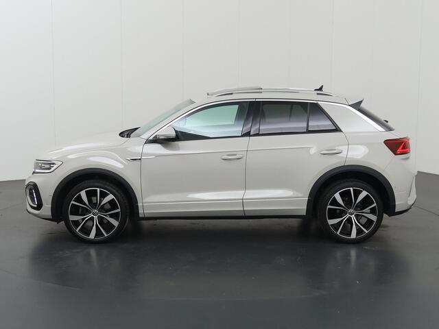 Volkswagen T-Roc 1.5 TSI R-Line | Panoramadak | LED | Groot Navigatie | Virtual Cockpit | Camera | DAB | Apple CarPlay/Android Auto | Stoelverwarming | Adaptieve Cruise Control | Ele. kofferdeksel | IQ Light |