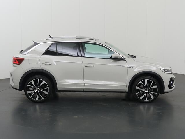 Volkswagen T-Roc 1.5 TSI R-Line | Panoramadak | LED | Groot Navigatie | Virtual Cockpit | Camera | DAB | Apple CarPlay/Android Auto | Stoelverwarming | Adaptieve Cruise Control | Ele. kofferdeksel | IQ Light |