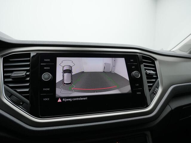 Volkswagen T-Roc 1.0 TSI 110 pk Comfort | Trekhaak | Achteruitrijcamera | Adaptive Cruise | Navigatie