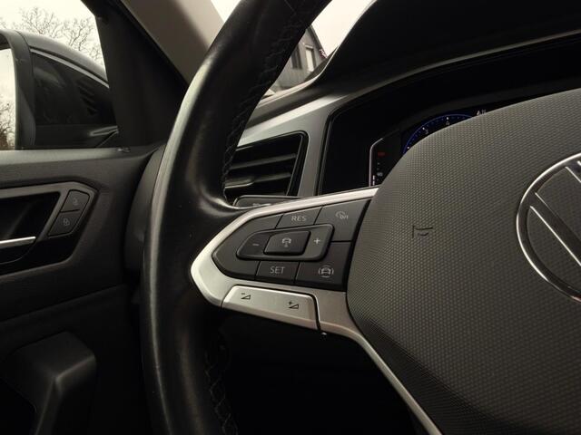 Volkswagen T-Roc 1.0 TSI Life. NAVI, LM VELGEN, AIRCO
