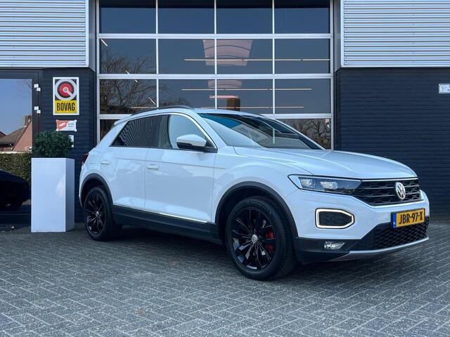 Volkswagen T-Roc 1.5 TSI Sport, Automaat, CarPlay, Camera, Cruise, Navi, PDC