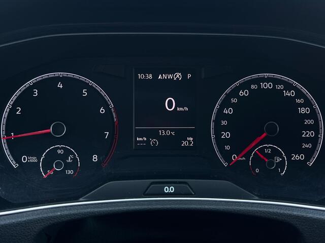 Volkswagen T-Roc 1.5 TSI Sport, Automaat, CarPlay, Camera, Cruise, Navi, PDC