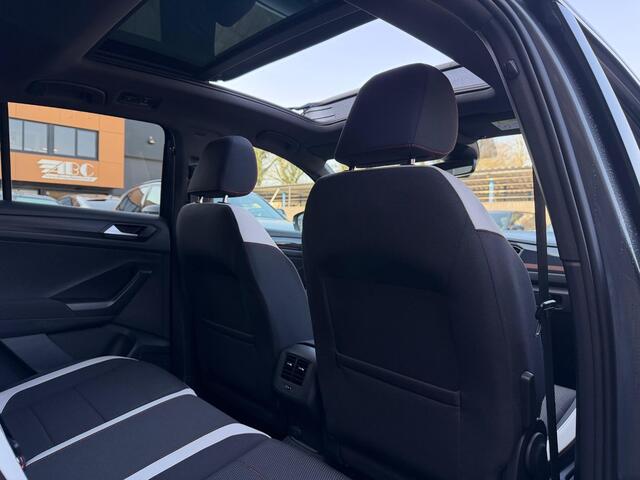 Volkswagen T-Roc 1.5 TSI Sport Pano Navi DigiDash