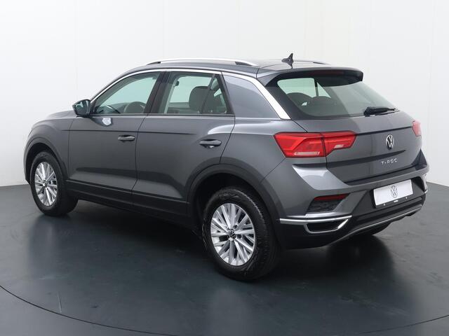 Volkswagen T-Roc 1.0 TSI Style | 110 PK | Achteruitrijcamera | Adaptive cruise control | Apple CarPlay / Android Auto |