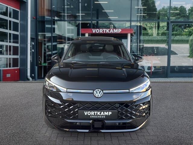Volkswagen T-Roc 1.5 eTSI R-LINE TREKHAAK/PANO-DAK/CAMERA/ELEK-KLEP/IQ/ACC/STOELVERW