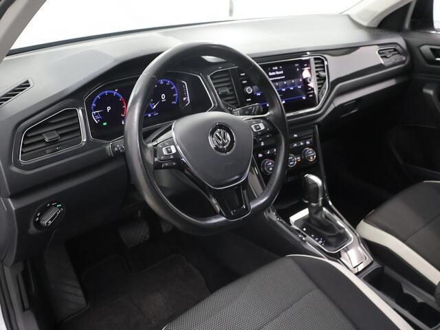 Volkswagen T-Roc 1.5 TSI Sport | Trekhaak | Virtual Cockpit | DAB | Navigatie | Apple CarPlay/Android Auto | Stoelverwarming | Adaptieve Cruise Control | Rijhulp-systeem | Ele.kofferdeksel |