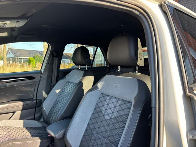 Volkswagen T-Roc 1.5 TSI R-Line Business+ IQ LIGHT | CAMERA | BLIND SPOT | ACC | STOEL- EN STUURVERWARMING