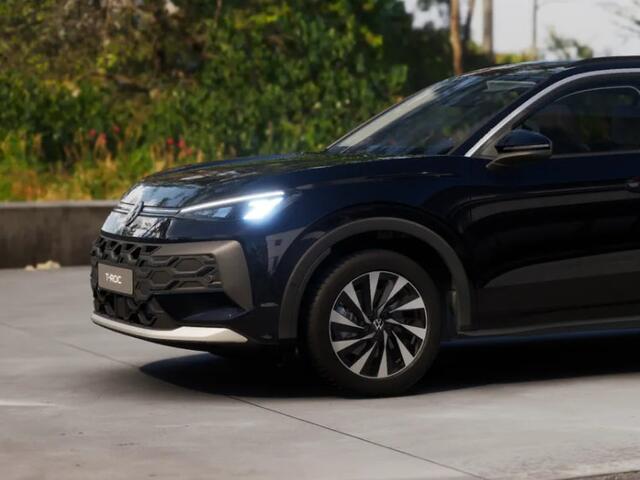 Volkswagen T-Roc Life First Edition 1.5 eTSI 116 PK 7 versn. DSG · Achteruitrijcamera · Draadloze telefoonlader · Comfort Pakket ·