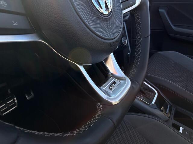 Volkswagen T-Roc Cabrio R-LINE 1.5 150pk 19 inch DSG Trekhaak Acc Windschot