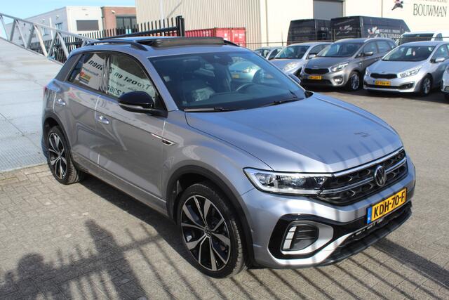 Volkswagen T-Roc 1.5 TSI R-Line Panoramadak/ IQ.Light/Stoelverwarming/Achteruitrijcamera/Apple carplay/Adaptieve cruise control/Lane assist/Elektrische achterklep/Keyless entry/Verkeersbord herkenning/Draadloze telefoonlader