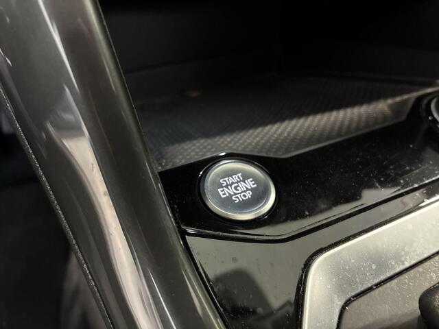 Volkswagen T-Roc 1.5 TSI 150pk DSG Sport · Panoramadak · Camera · Keyless · Apple/Android Car Play · Navigatie · Dodehoek Detectie · 17'' Inch ·