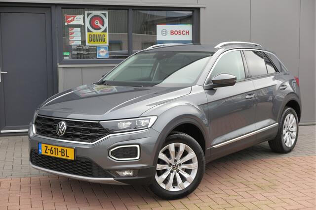 Volkswagen T-Roc 1.5 TSI 150pk Sport, Led , Adaptive cruise, Keyless , Virtual cockpit, Lane assist, Side assist, Stoelverwarming, PDC , Achteruitrijcamera, Buitenspiegels inklapbaar, Carplay , DAB+ etc.