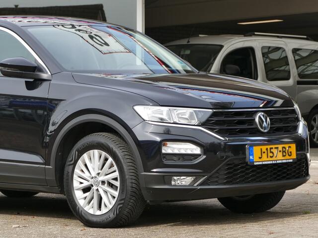 Volkswagen T-Roc 1.0 TSI Style | stoelverwarming | Apple Carplay/Android auto | all-season-banden | navigatie
