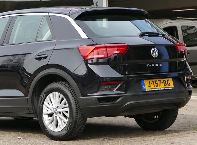 Volkswagen T-Roc 1.0 TSI Style | stoelverwarming | Apple Carplay/Android auto | all-season-banden | navigatie