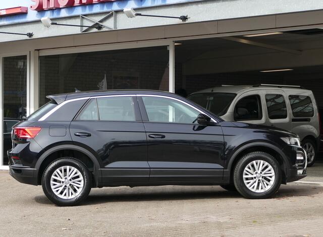 Volkswagen T-Roc 1.0 TSI Style | stoelverwarming | Apple Carplay/Android auto | all-season-banden | navigatie