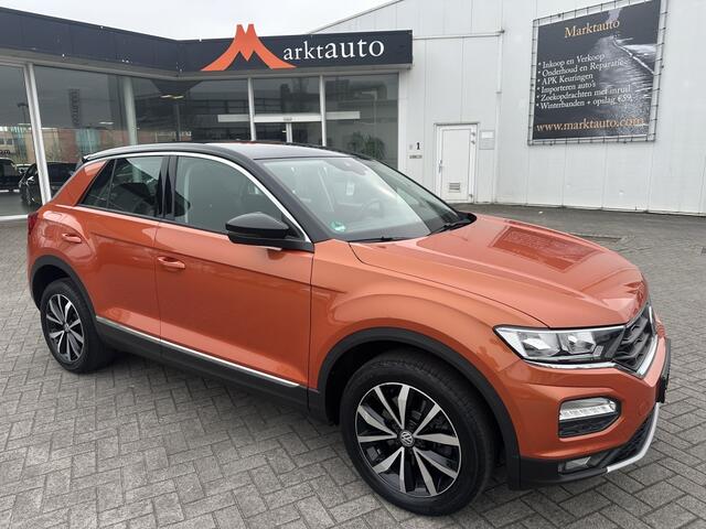 Volkswagen T-Roc 1.0 TSI Style Navi Trekhaak Bluetooth Stoelverwarming