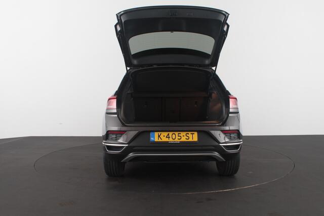 Volkswagen T-Roc 1.5 TSI Sport >150pk/DSG/Black Oak Brown/Camera/ACC/Stoelverwarming