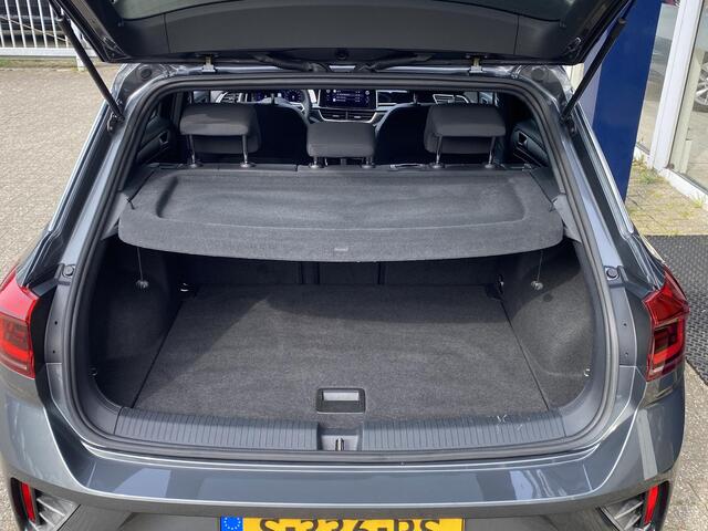 Volkswagen T-Roc 1.5 TSI R-Line Business+ / Automaat / Open-Panodak / Massage-Stoelen / Adaptieve Cruise-Control / Stoelverwarming / Matrix-LED / Sfeerverlichting / Apple-Carplay & Android-Auto / Draadloze-Telefoonlader / Climate-Control / Flippers / DAB Radio-Bluetooth /