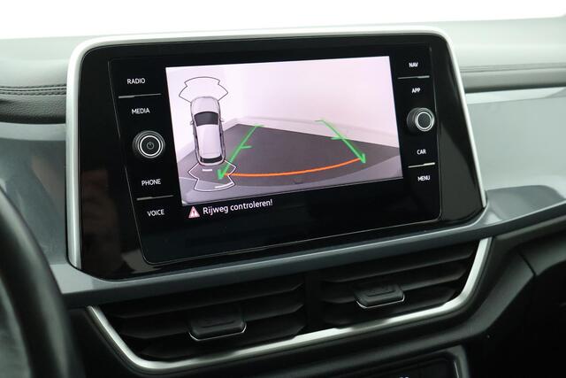 Volkswagen T-Roc 1.5 TSI 150pk Style Trekhaak Camera Led Keyless Stoelverwarming Virtual Cockpit App-Connect