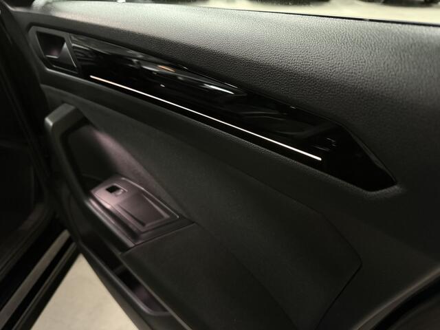 Volkswagen T-Roc 1.5 TSI Sport Panodak Navi Virt.Cockp. El klep